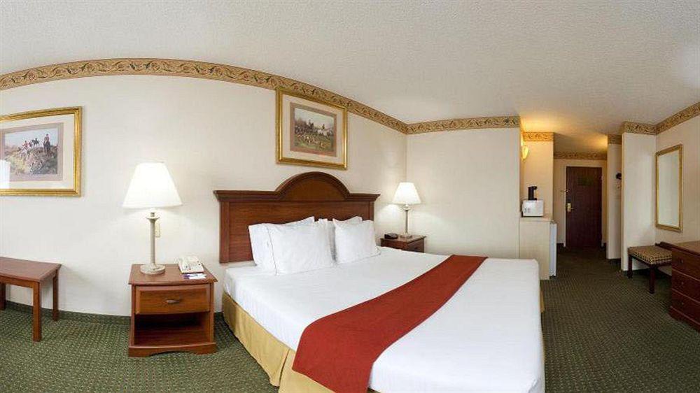 Holiday Inn Express Athens By Ihg Buitenkant foto